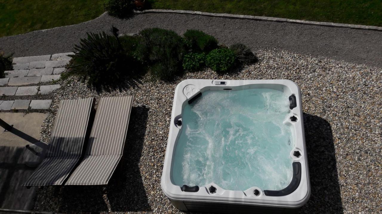 Holiday Home Ivana Pasjak Esterno foto