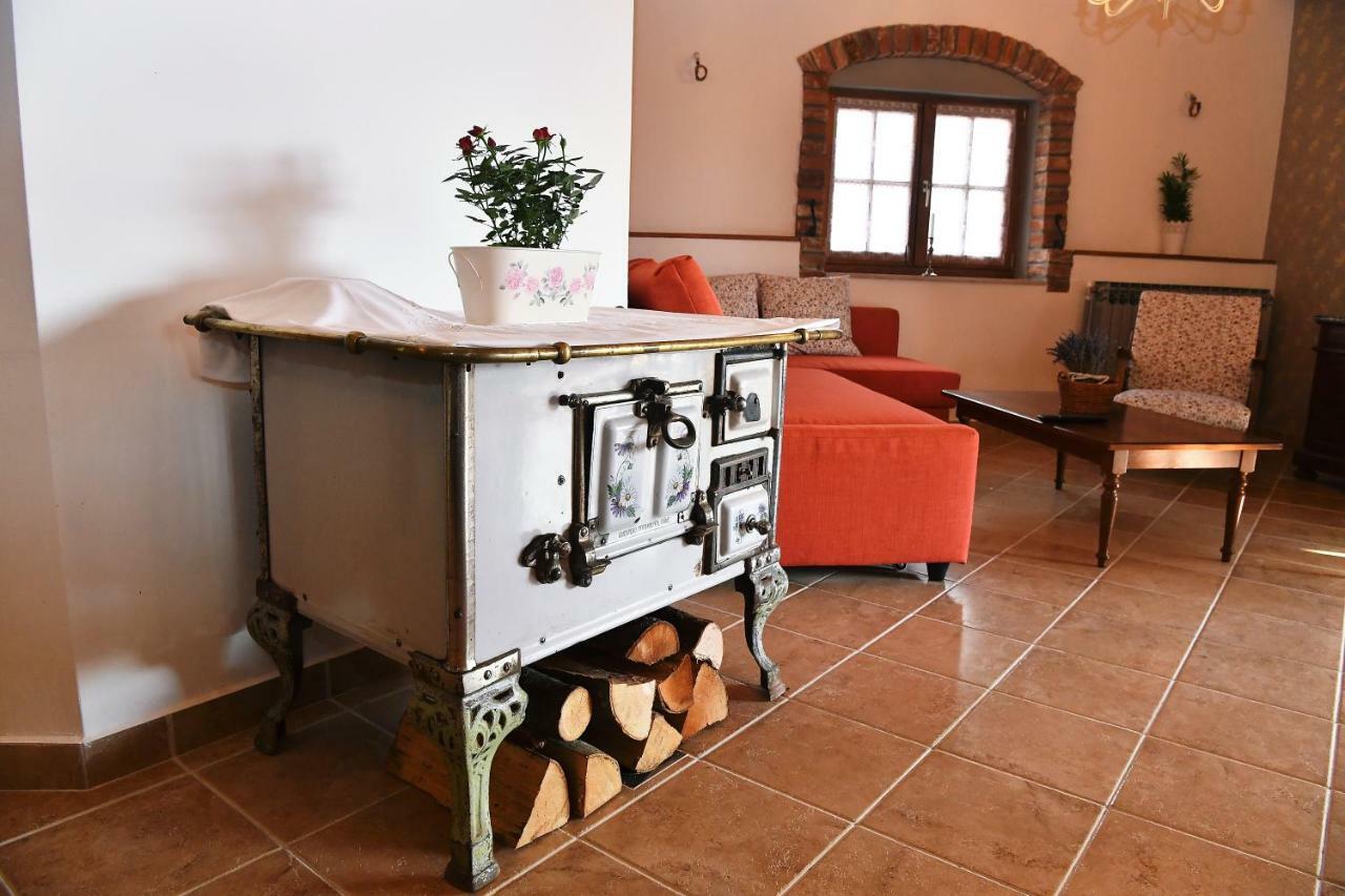Holiday Home Ivana Pasjak Esterno foto