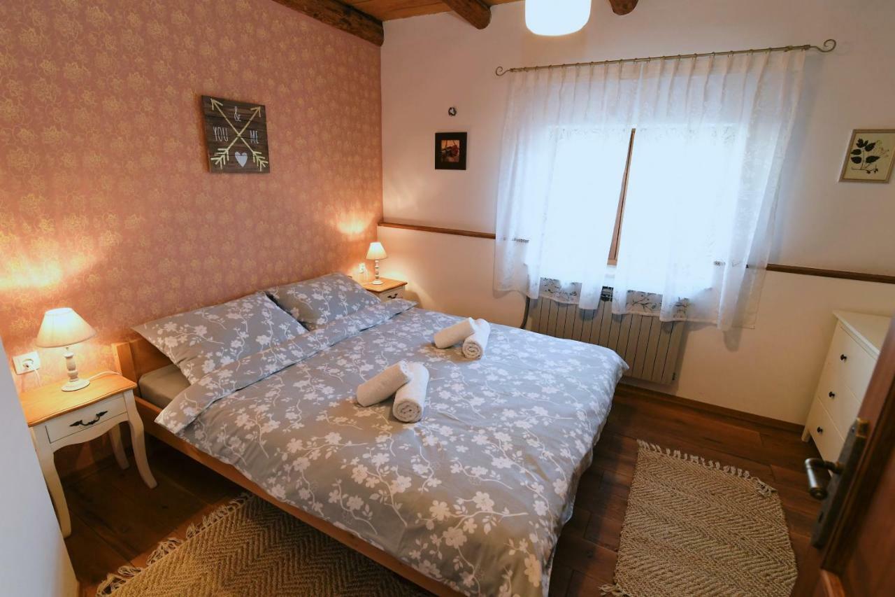 Holiday Home Ivana Pasjak Esterno foto